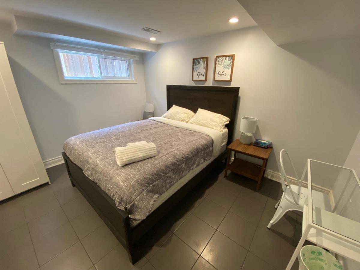 تورونتو Yonge And Finch Subway !S Spacious And Modern Private Bd With Shared Bathroom المظهر الخارجي الصورة